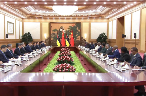 独家视频丨习近平会见莫桑比克总统：中莫传统友谊穿越历史 跨越山海