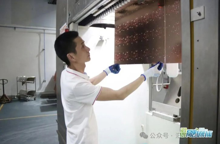 【学习强国】区县新闻丨从“孔雀东南飞”到“春暖雁归巢” ——汨罗高新区一条产业链的“幸福经济学”