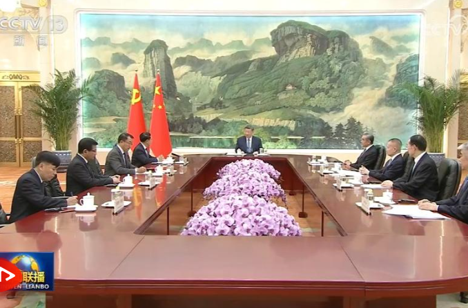 习近平会见老挝人民革命党中央总书记、国家主席特使沙伦赛