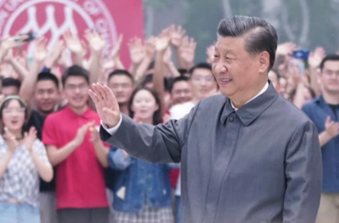 追光的你｜明天的中国，希望寄予青年