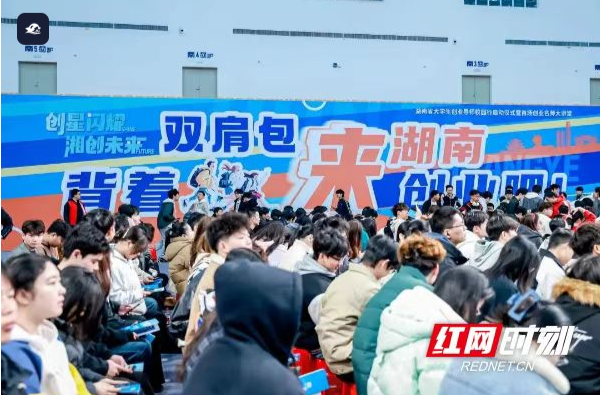 好评中国丨青春小店常青，还需更多“成长补贴”