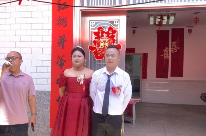 【学习强国】移风易俗丨汨罗这对新人把婚礼办成了“极简风天花板”
