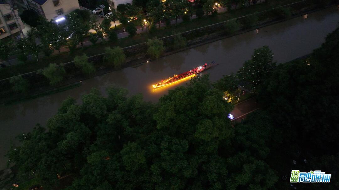 想划龙舟？来友谊河畔，跑团龙舟志愿队带你乘风破浪
