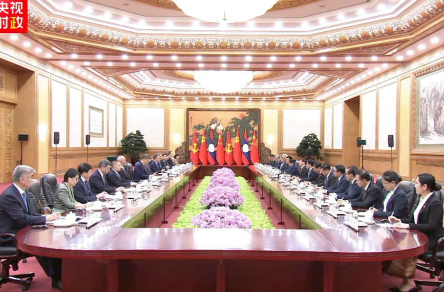 独家视频丨习近平：你连任后首访选择中国 体现了对发展中老关系的高度重视