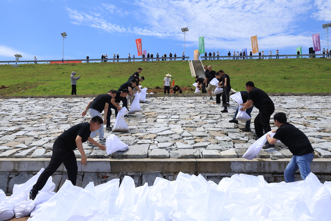 200余人参与、6个科目实战！汨罗开展中小型水库防汛抢险综合演练