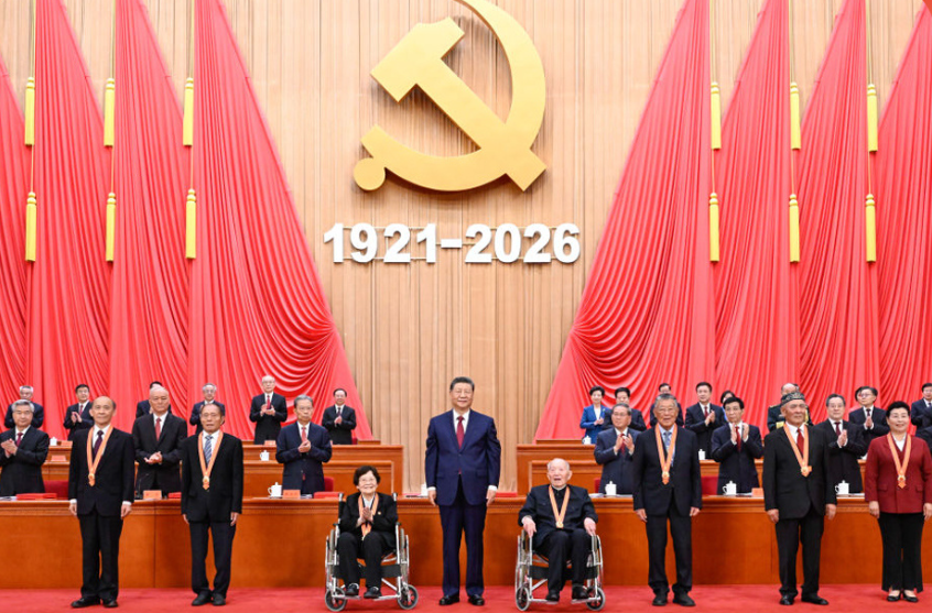 时政微观察丨致敬英雄 接续奋斗