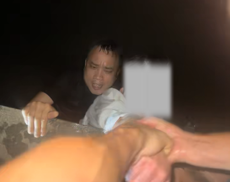 “没想太多，只想救人！”汨罗城管凌晨跳湖救起落水女子