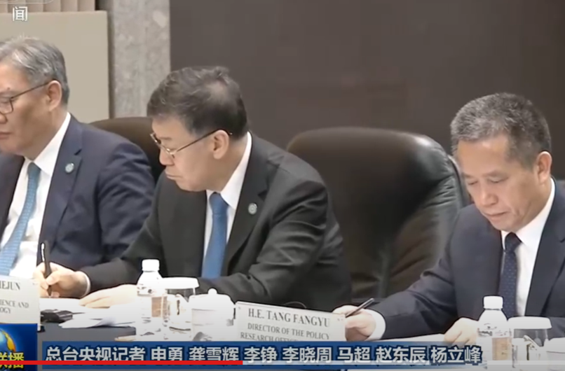 习近平会见哈萨克斯坦总统托卡耶夫