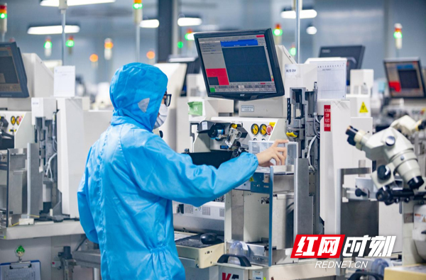 好评中国丨外贸向“新”，暖热千家万户的饭碗