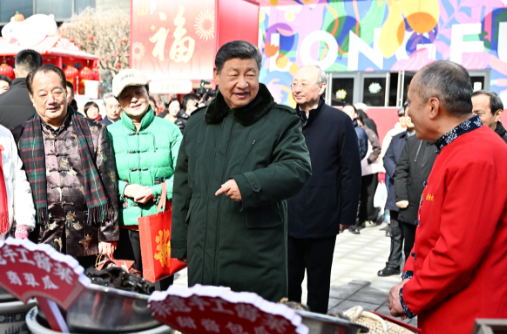 “作为千年古都，要把传统和现代有机融合在一起”