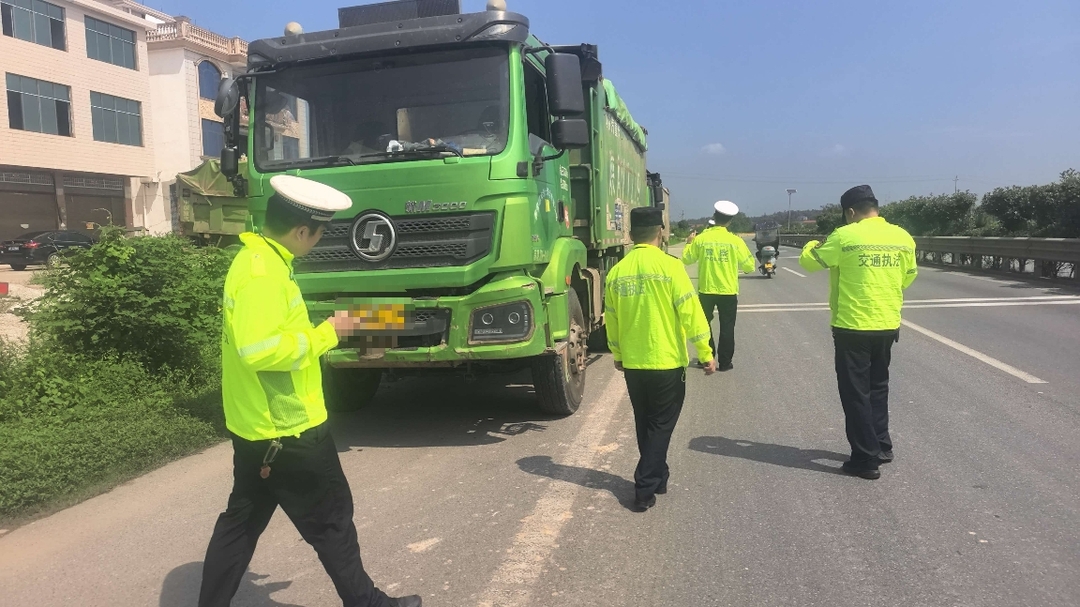 超载率超100%，汨罗查获3台严重超载渣土车