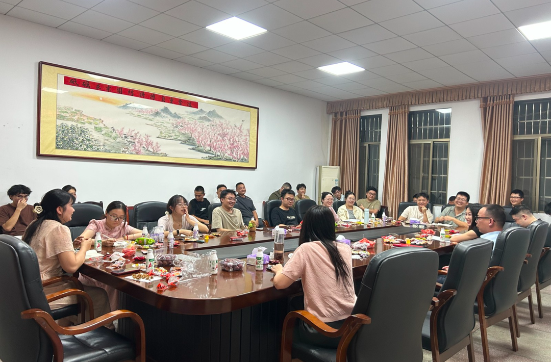 临时抽题、限时发言， 大荆镇这场座谈会，青年干部“盲盒”里开出真功夫