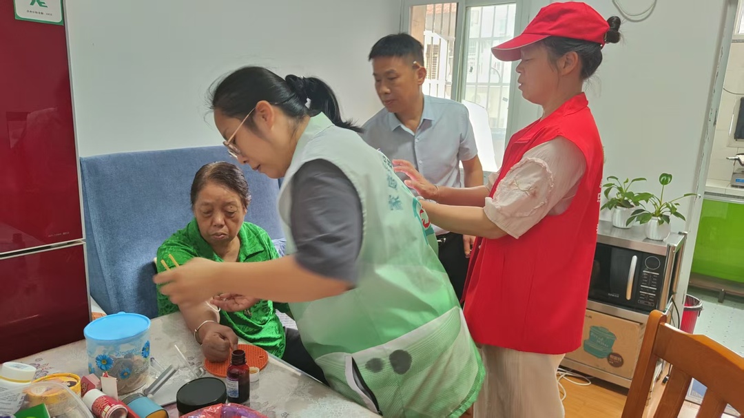 为老年人及重点群体免费体检  汨罗市营田公务中心筑牢基层健康防线