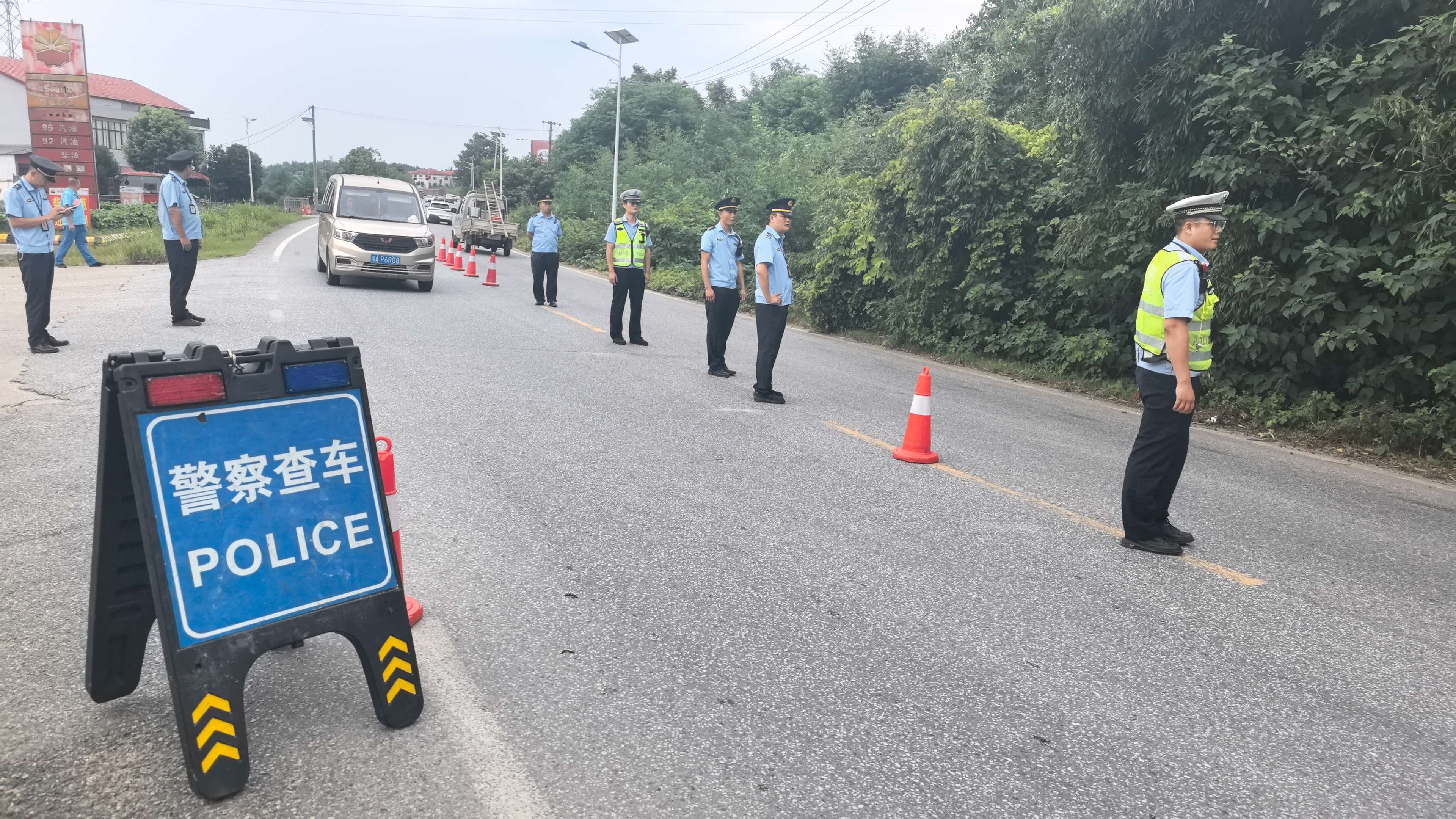 汨罗开展道路运输“打非治违”专项整治