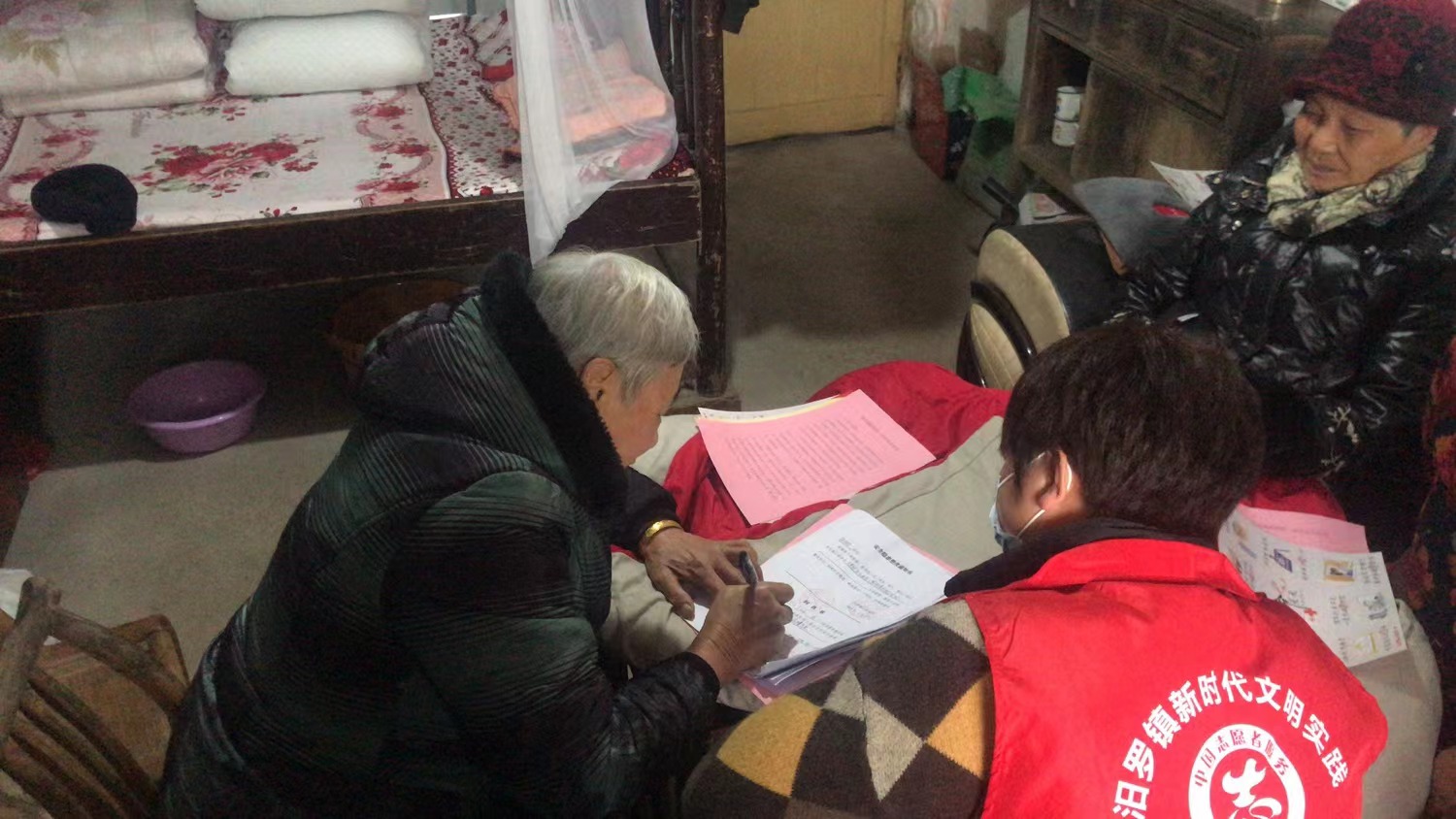 汨罗镇：“敲门行动”不漏一人 隐患排查不漏一户