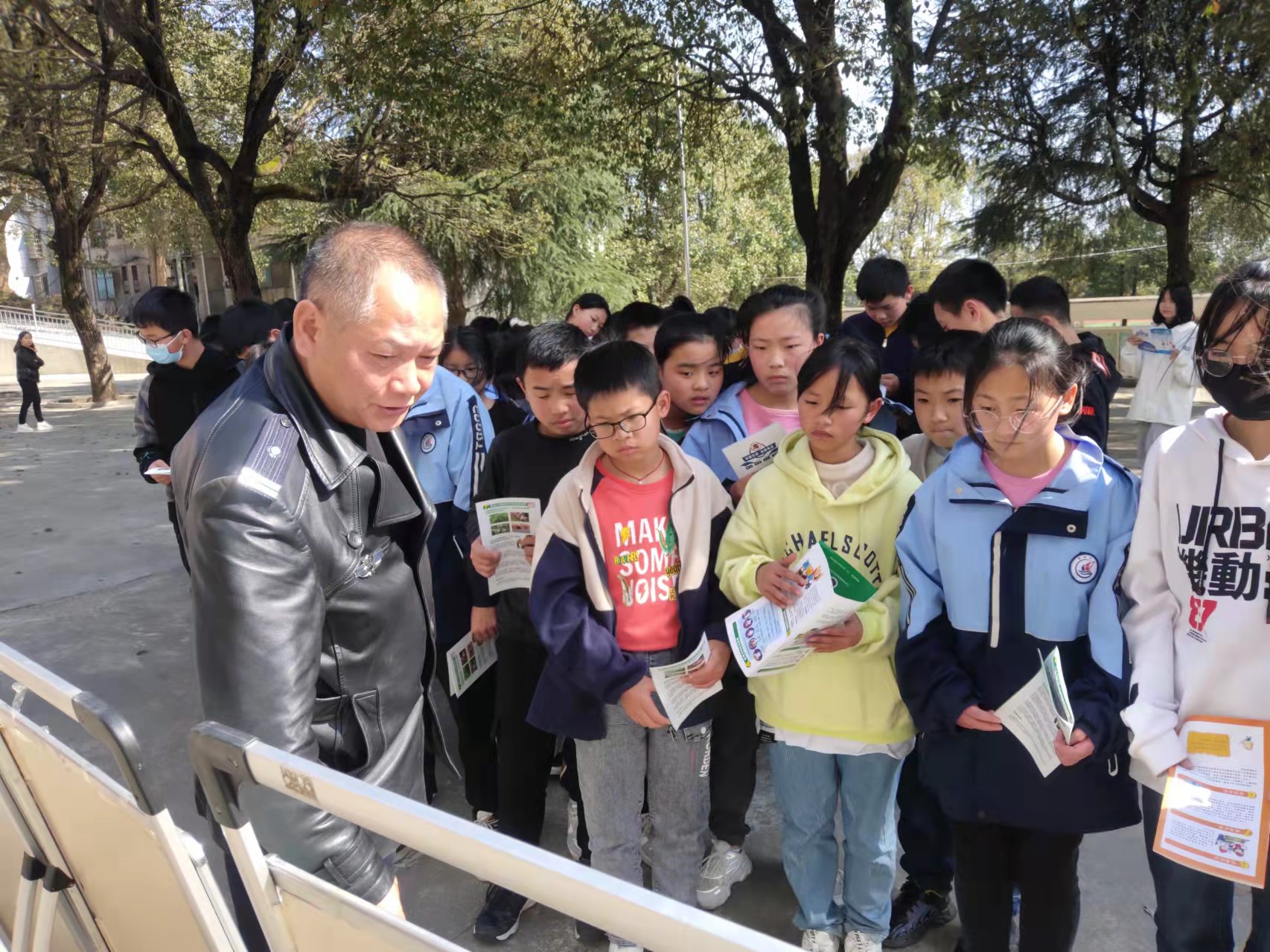 神鼎山镇：禁毒宣传进校园，护航青春助成长