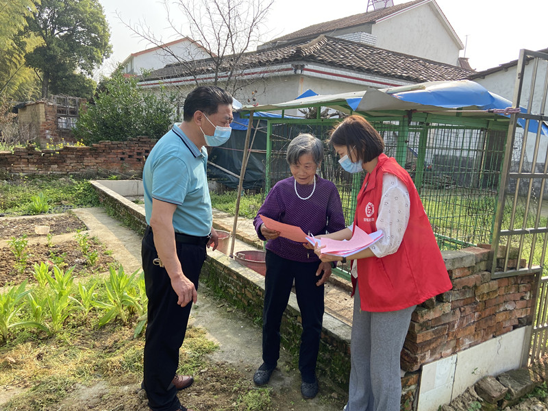 汨罗镇：“五大排查”见行动，服务群众“零距离”