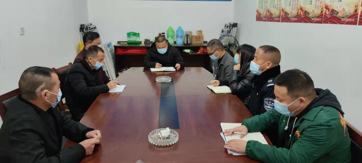 神鼎山镇：“一企一码一人一扫”护航企业安全生产