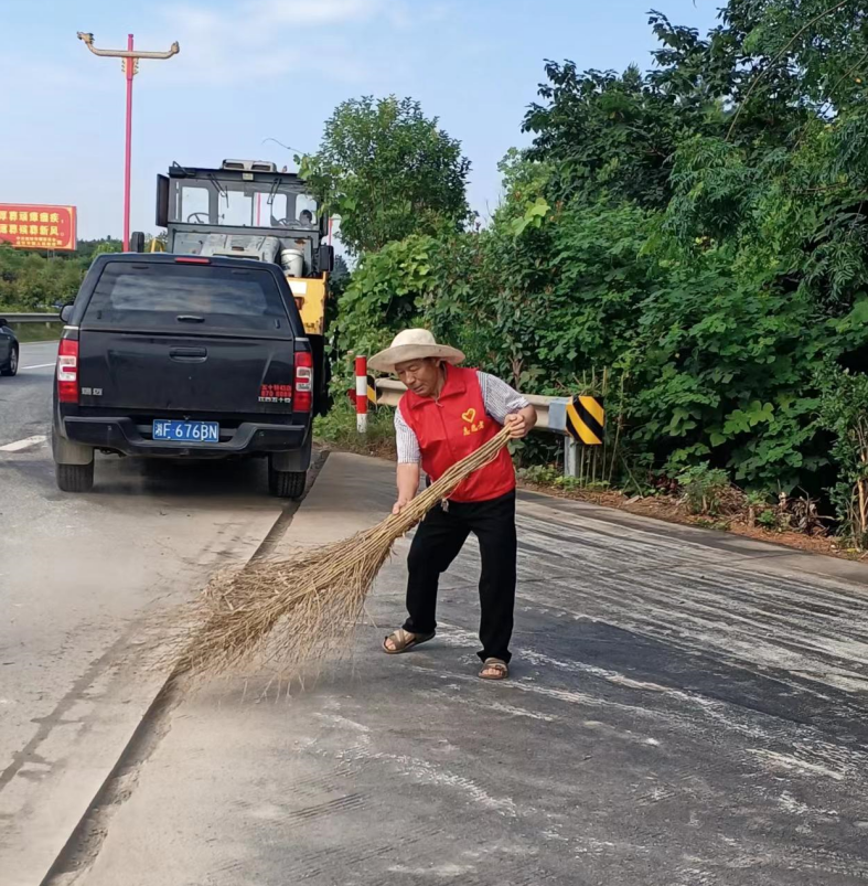 我为群众办实事｜桃林寺镇江北村：主干道提质改造，铺就民生幸福路