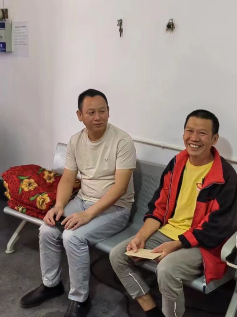 罗江镇爱心人士捐助5000元帮扶家庭困难学子
