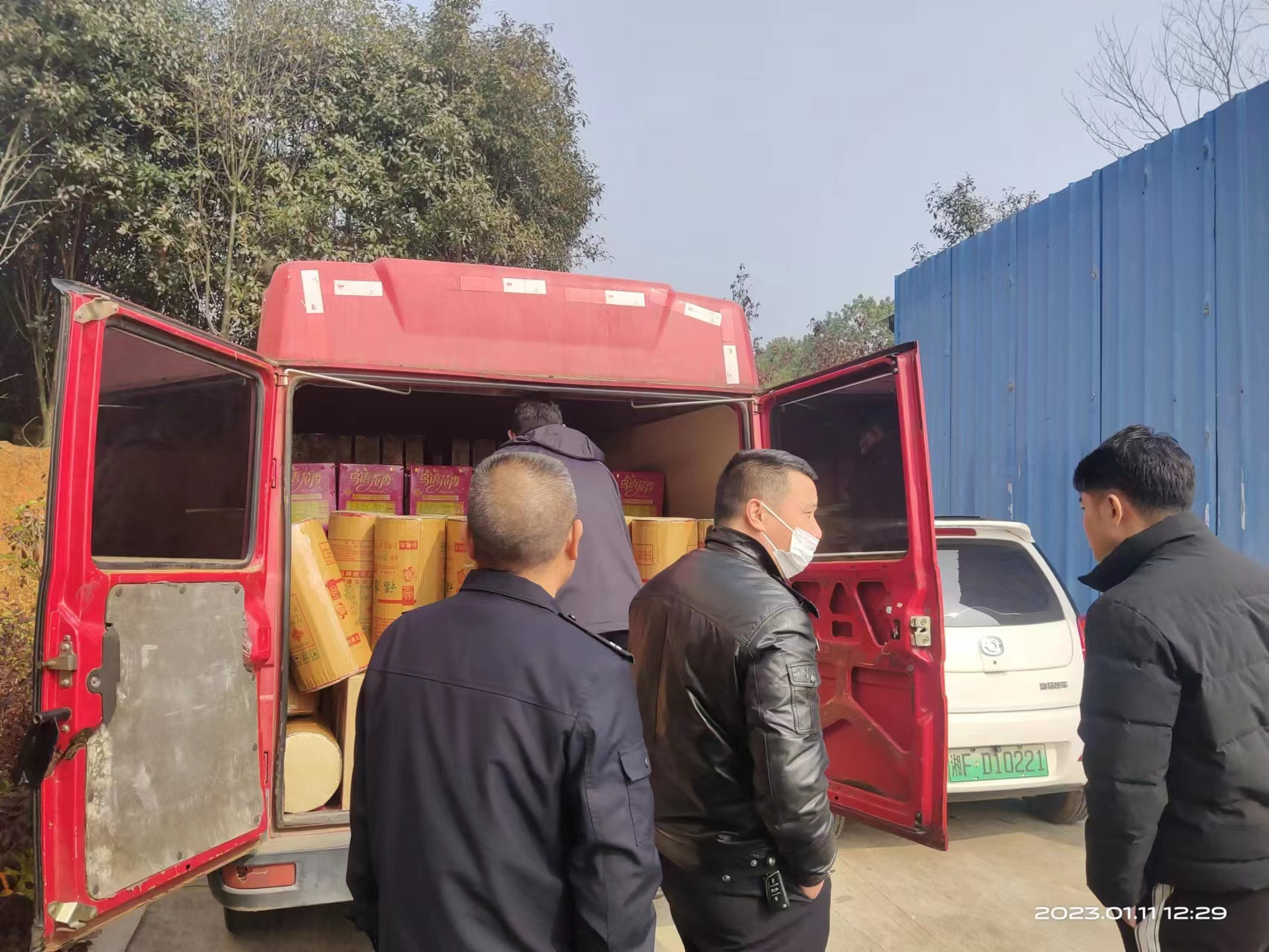 桃林寺镇：严厉打击烟花爆竹非法运输销售