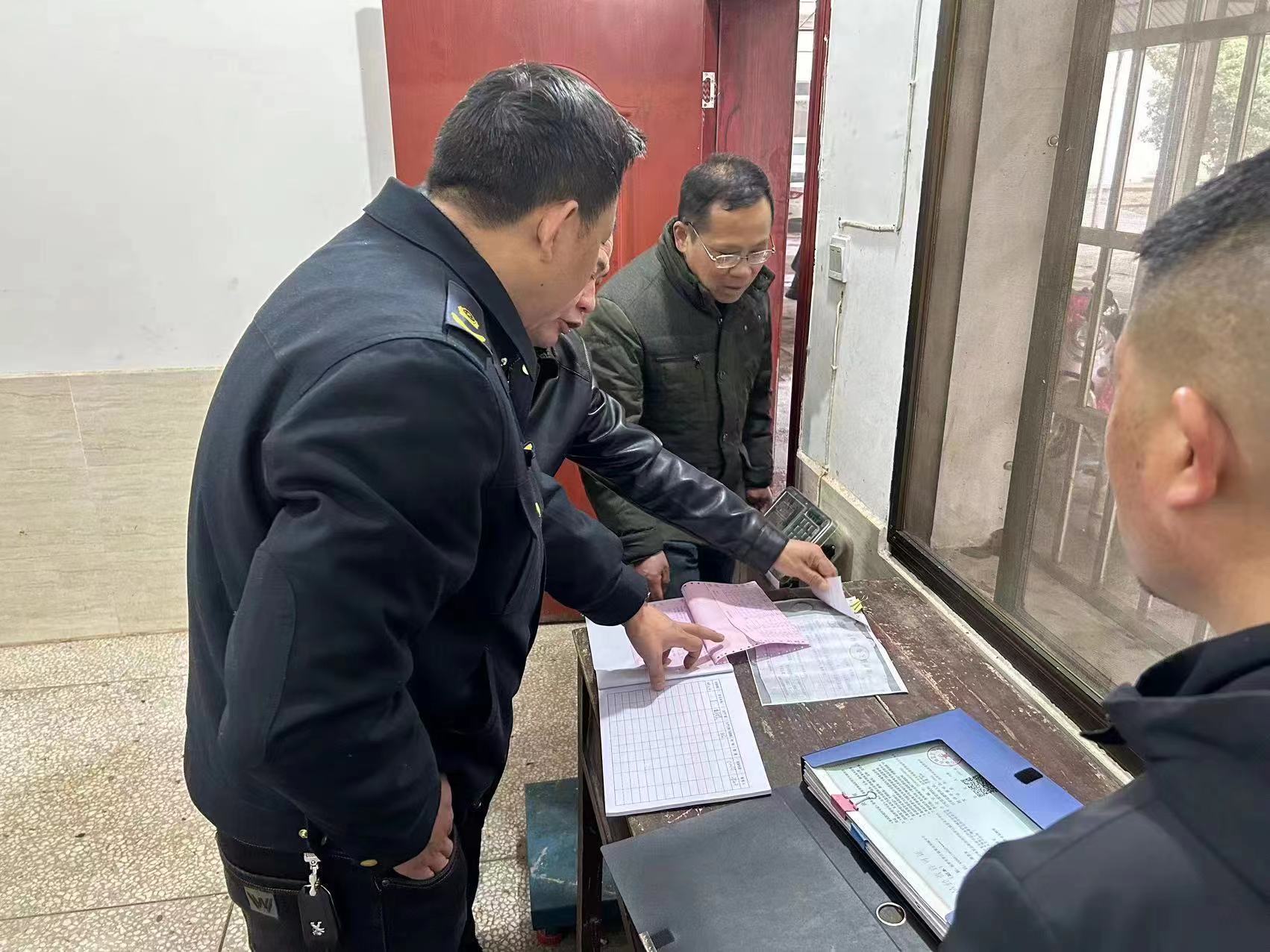 罗江镇：以问题为导向筑牢校园安全防线