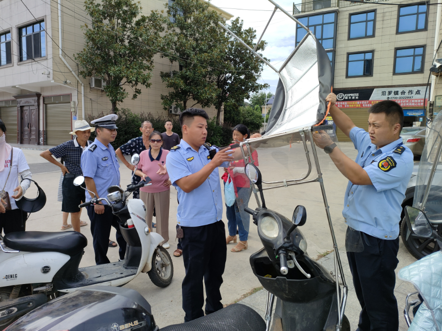 汨罗镇：开展联合整治 筑牢道路安全屏障
