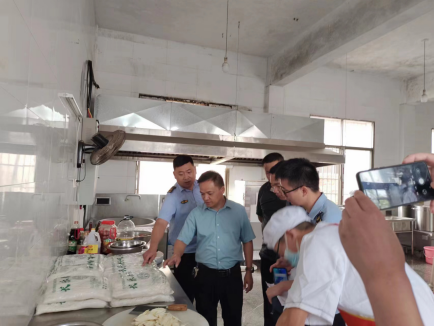 三江镇开展校园安全大检查