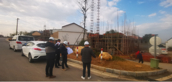 自建房不能随意建! 古培镇两户居民未按规定建房被责令停工整改