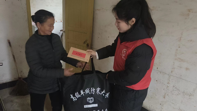 汨罗镇：春节慰问送关怀，浓浓关爱暖人心