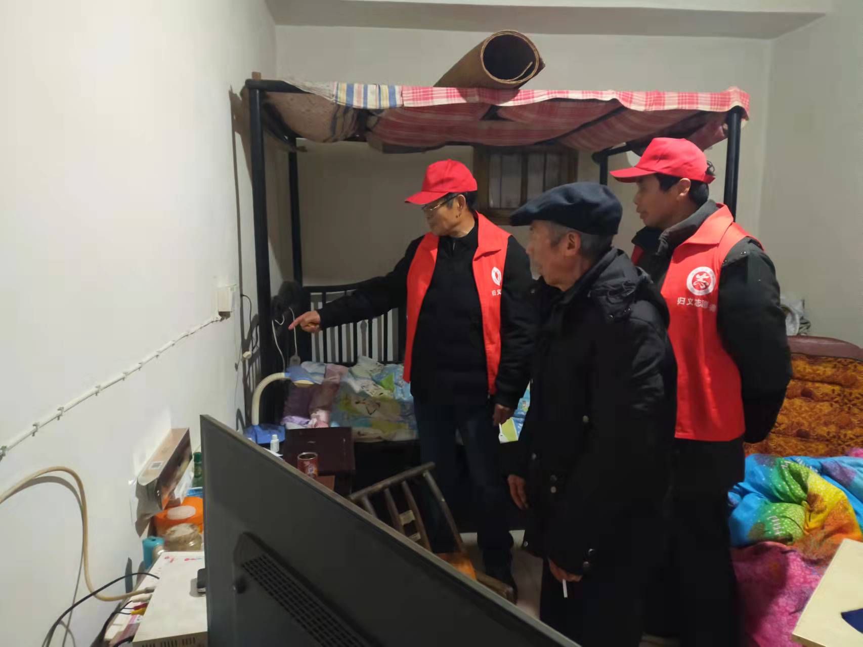 归义街道：冬季安全“敲门行动”守护居民平安