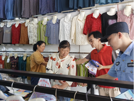 精准宣防入民心！桃林寺镇联合多部门开展反诈禁毒集中宣传