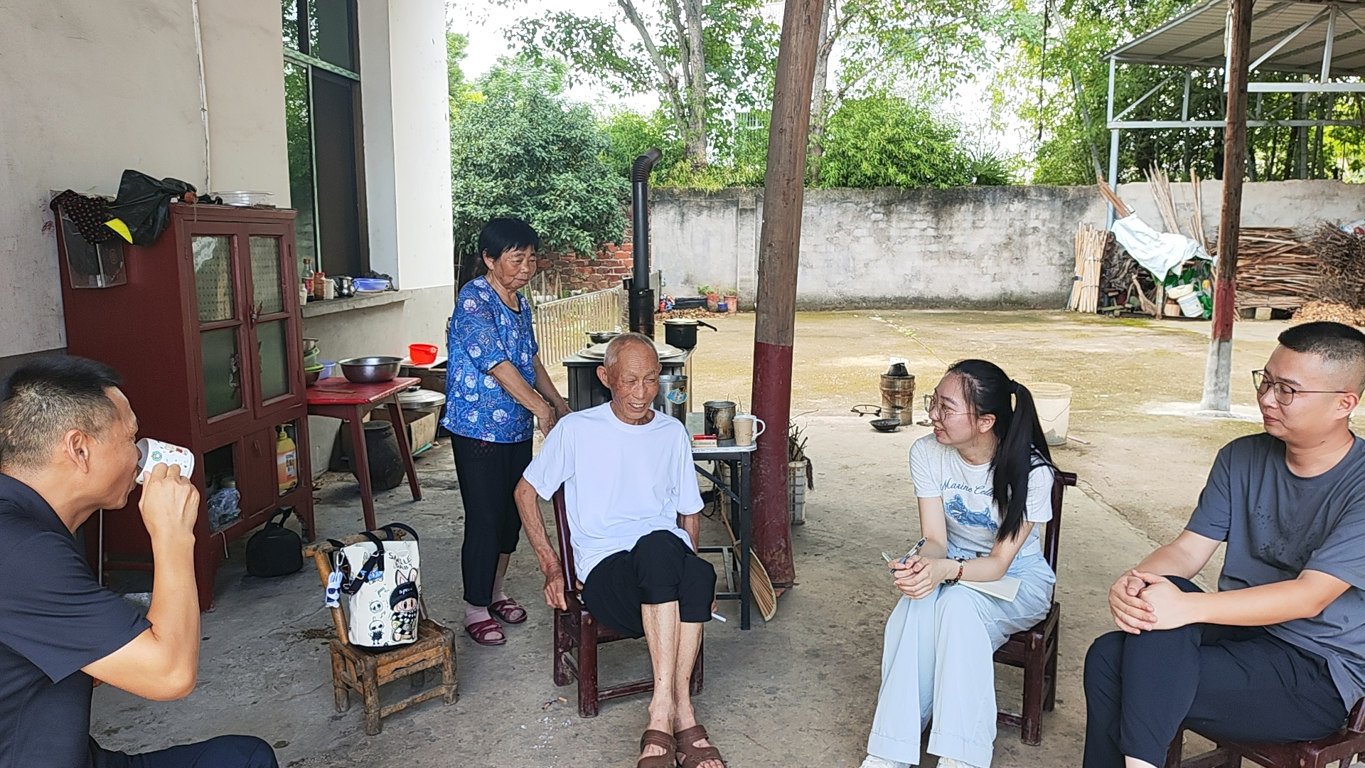 八旬寿宴主动取消  白水镇党员带头倡新风