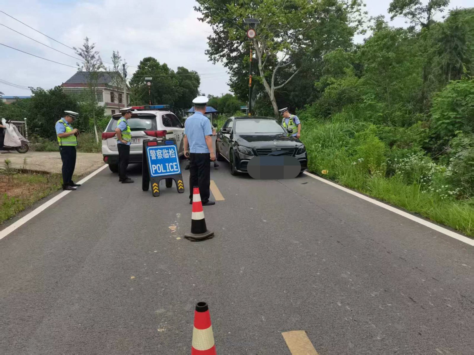 罗江镇多部门联合开展毒驾治理专项检查行动