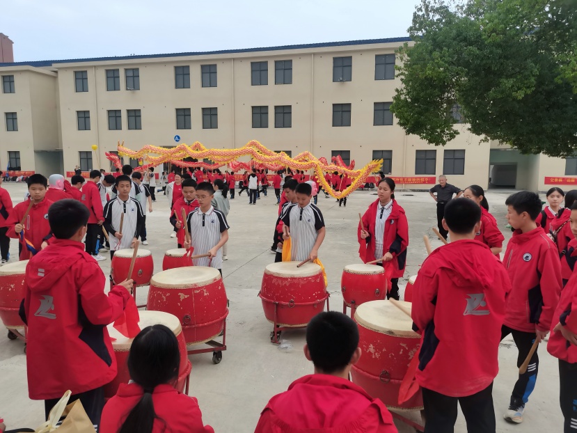 长乐古镇上演“行走的课堂”  七百学子触摸千年非遗