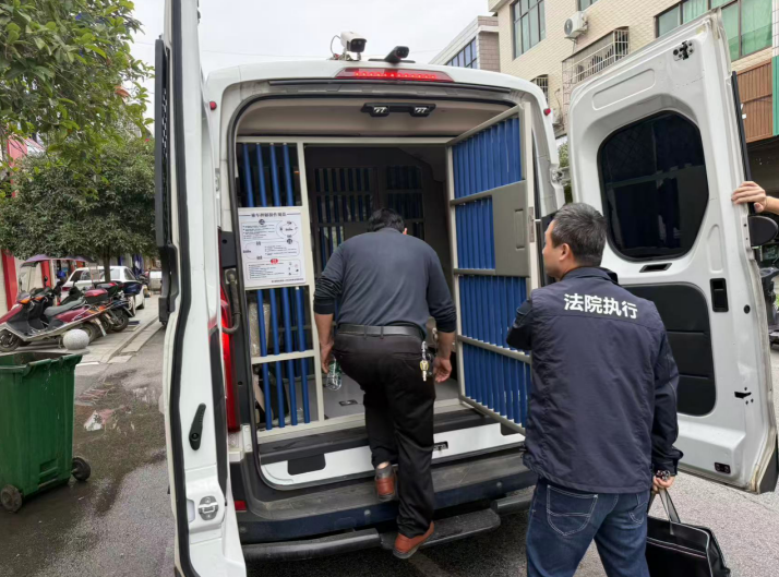 庭审刚结束，拒执人当场被拘！汨罗法院联动执行显威力