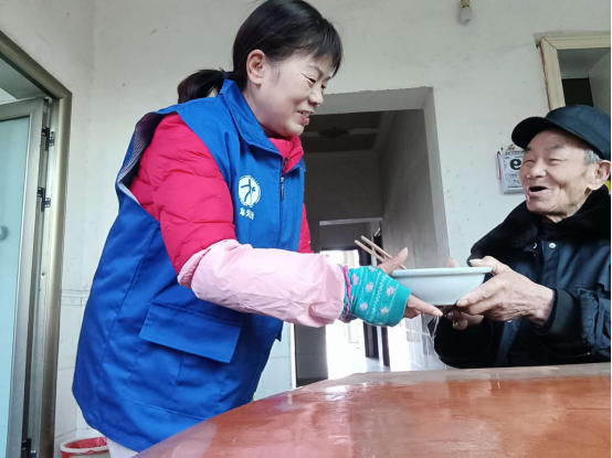 这个冬天，汨罗养老关爱服务持续“升温”