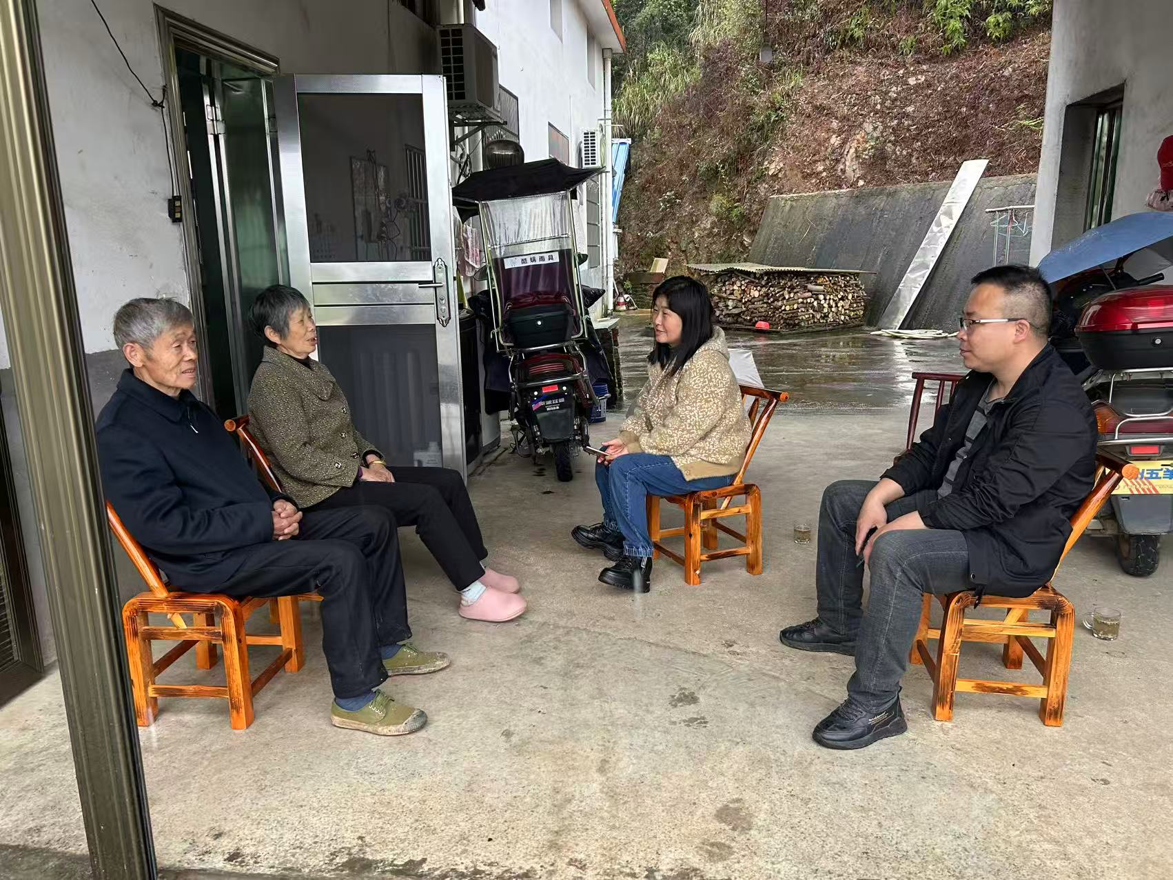 “寿宴不必铺张”：神鼎山八旬老村干拒办寿宴，计划旅游庆生