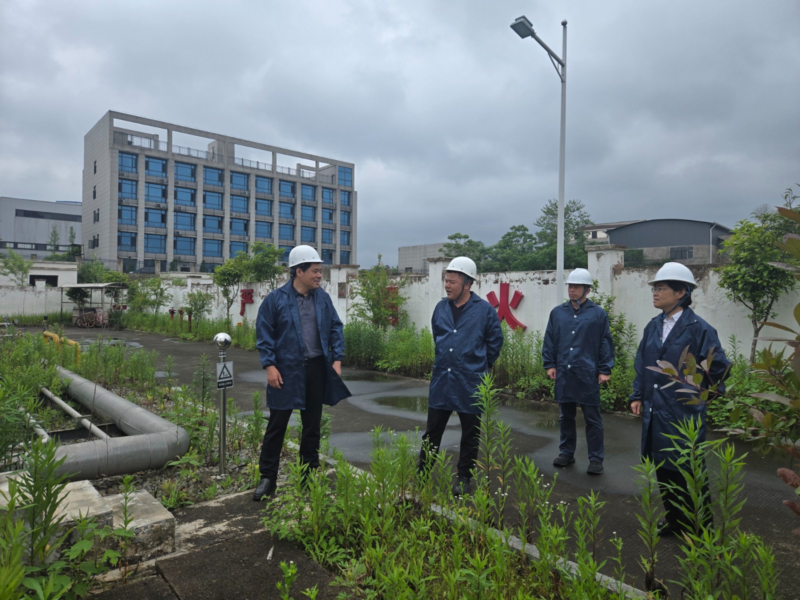 岳阳汨罗两级气象部门开展防雷安全检查