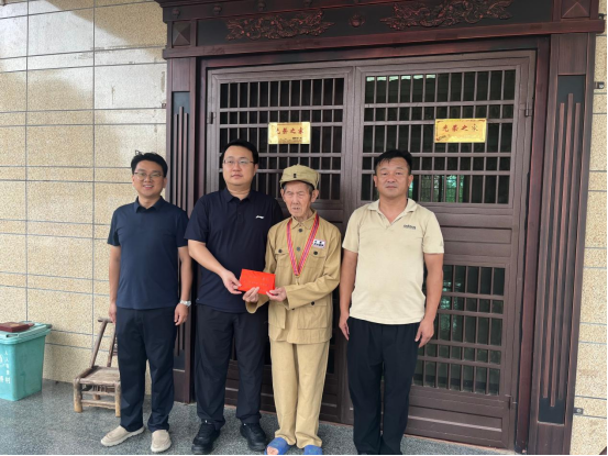 “八一”前夕，桃林寺镇为1620余名退役军人送去节日关怀